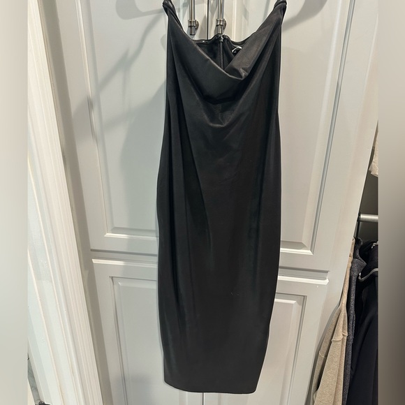 Sexy Strapless Sheath Dress - Picture 3 of 5